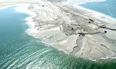 Engineering: Building with Nature